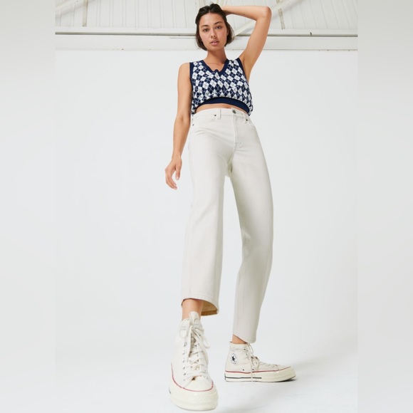 Sunday Best Zola Mom Jeans - Picture 5 of 5